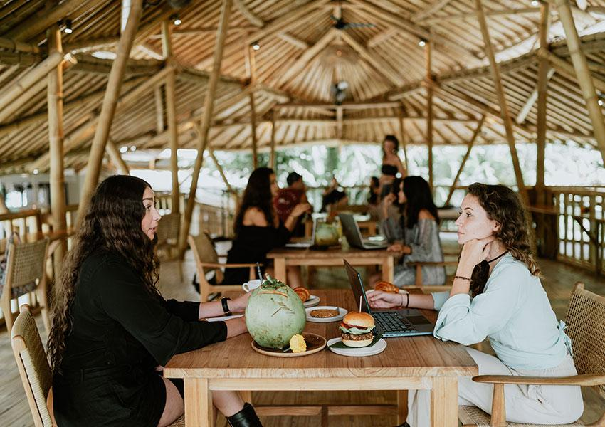  Canggu – Digital Nomads & Chill Vibes